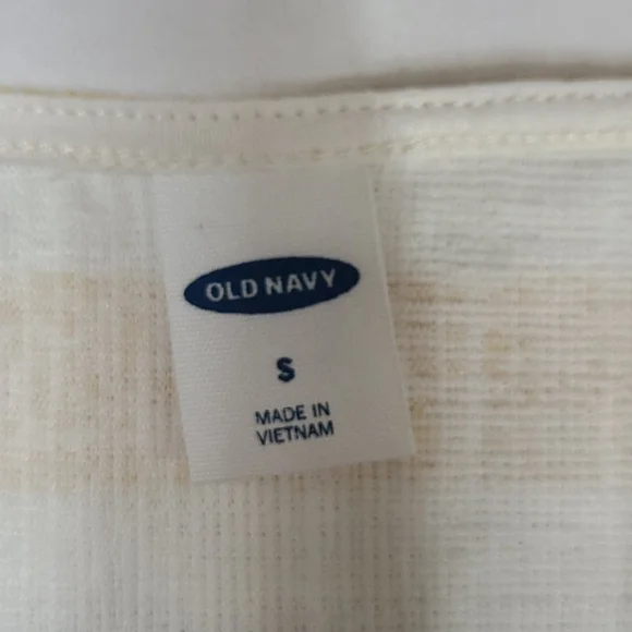 Old Navy Striped Tie-Front Button Tank Top - Picture 9 of 11
